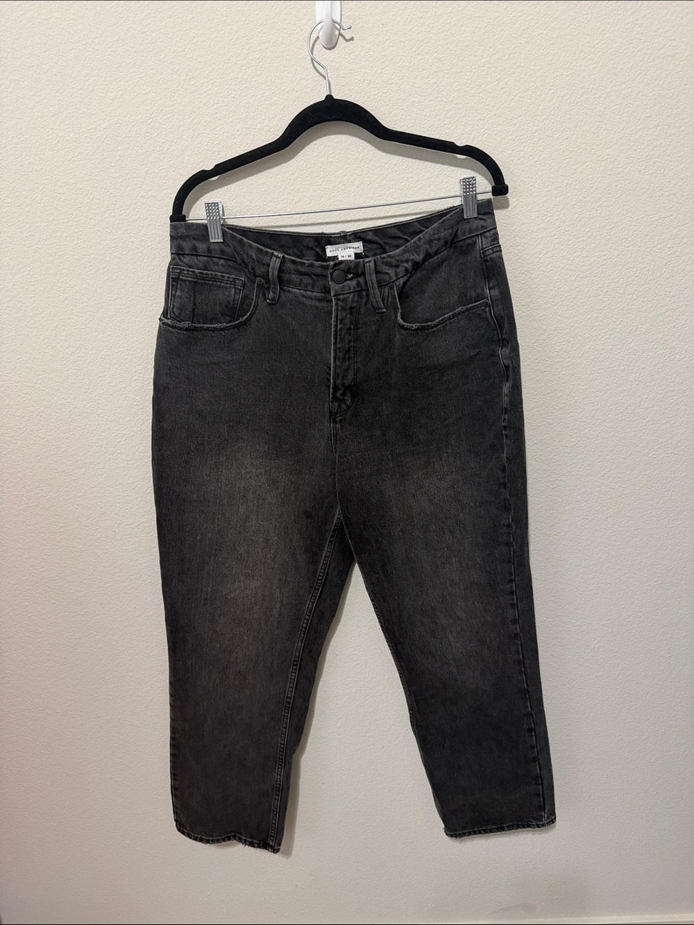 Good American Gray-Black Boyfriend Jeans